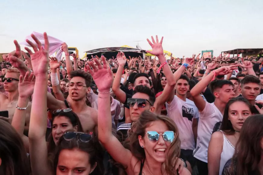 FOTO | Prima zi Neversea în imagini. S-a dat startul la festivalul de la malul mării