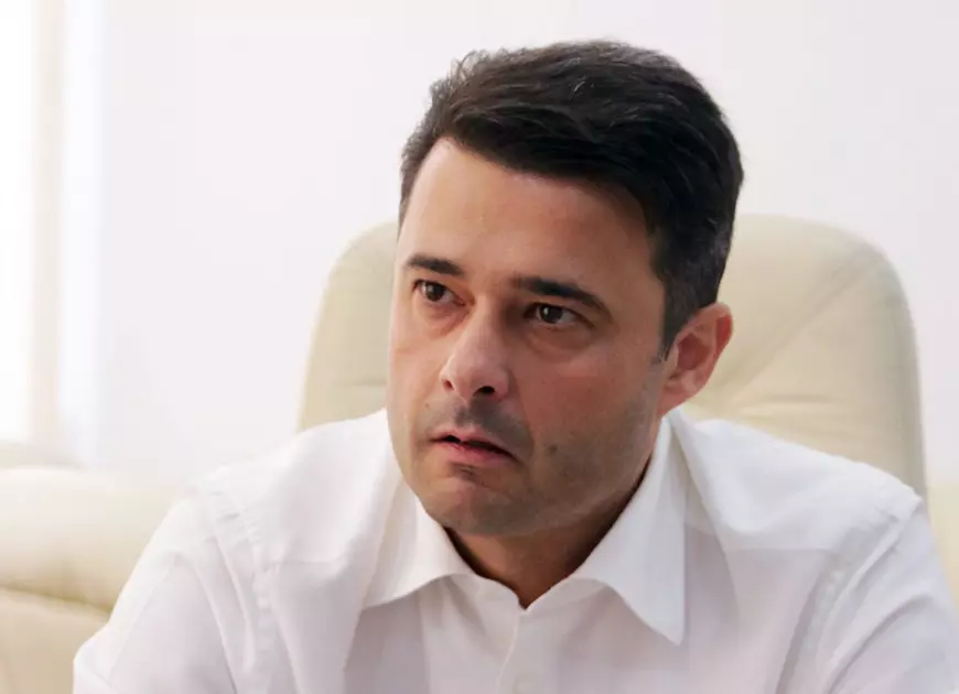 WHO'S HOT, WHO'S NOT /  Voința nimicitoare a Simonei Halep vs parcurile extraterestre ale primarului Florea