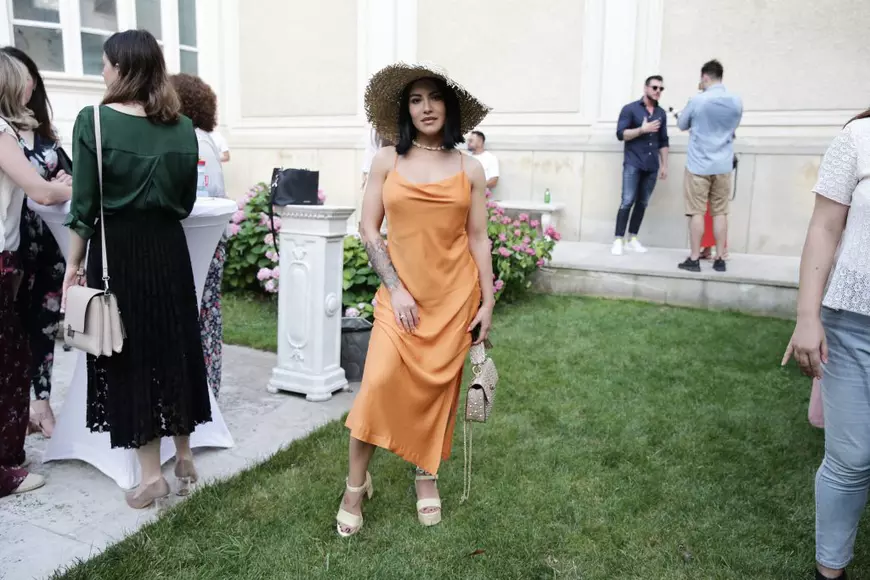 Nicoleta Nucă se umple de tatuaje