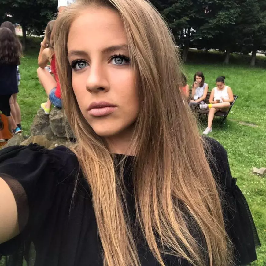 Cum arată Jennifer Dumitrașcu, din telenovela „Îngerașii”, în vârstă de 17 ani