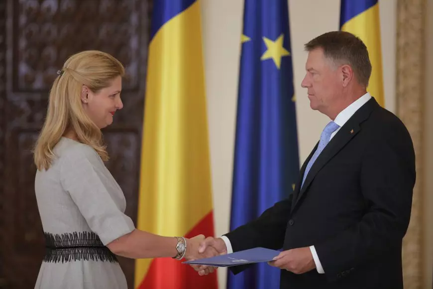 UPDATE | Noii miniștri propuși au depus jurământul la Palatul Cotroceni. Nicolae Moga la Interne, Ramona Mănescu - la MAE, Mihai Fifor - vicepremier