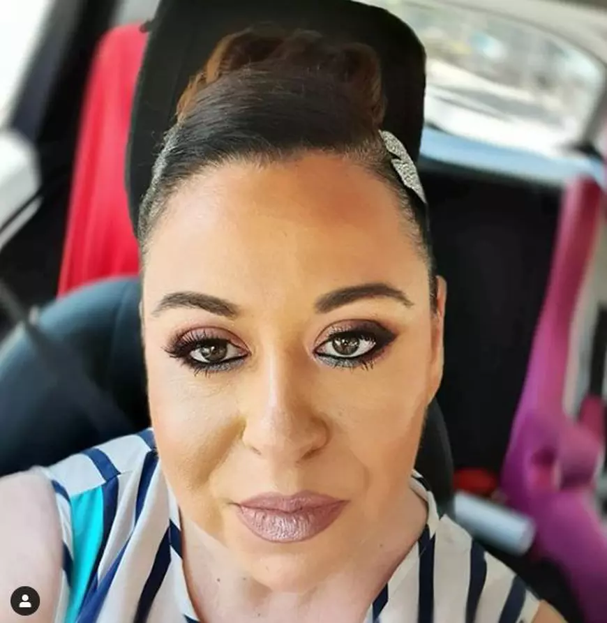 Ce cadou de nuntă au primit Brigitte Sfăt și Florin Pastramă de la Oana Roman. Are inserții de perle