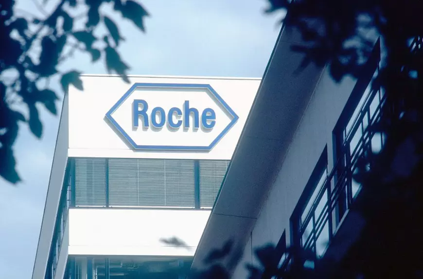 Procurorul care ancheta dosarul Lucan pleacă din DIICOT chiar înainte să-i audieze pe șefii multinaționalelor farma Roche și Novartis pentru dare de mită!