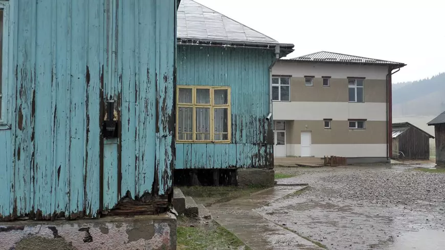 Satul din România unde grădinițele sunt în casele oamenilor! Așa se învață în cele mai sărace județe din țară