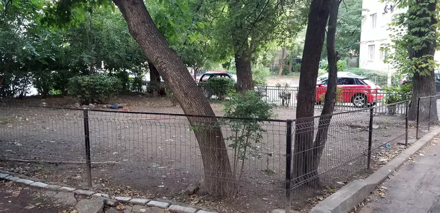 Locuri de joacă la 1,5 milioane de euro bucata! Daniel Florea, primarul PSD al Sectorului 5, cheltuie 54 de milioane de euro ca să amenajeze 34 de părculețe