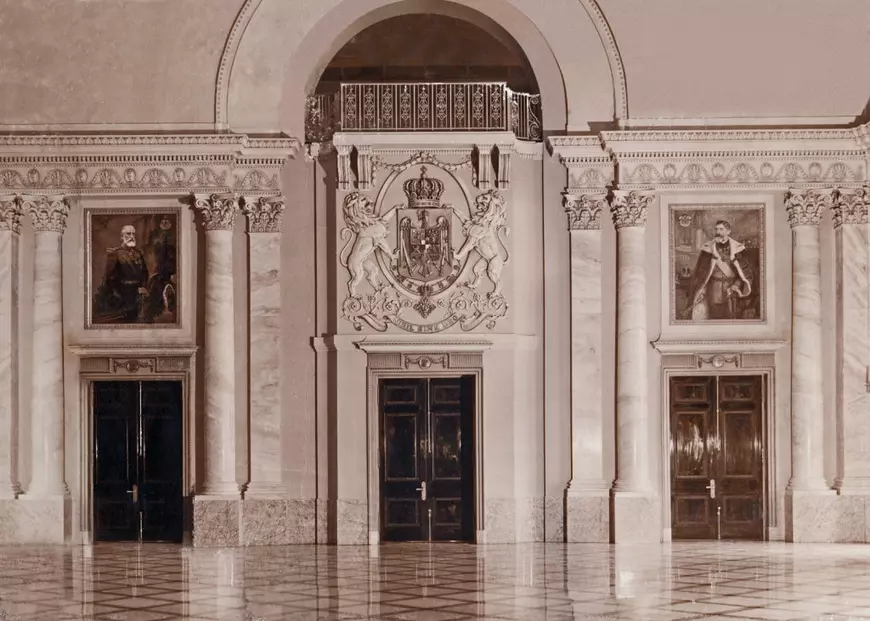 POVEȘTI DIN BUCUREȘTI | Muzeul din inima muzeului