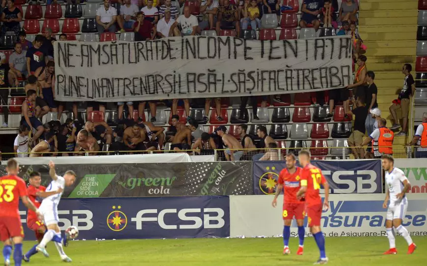 FCSB - Mlada Boleslav 0-0, în turul III preliminar din Liga Europa. Bară Panțâru! La Giurgiu, înainte de meci, Mircea Lucescu a fost în vestiar și i-a încurajat pe elevii lui Andronache