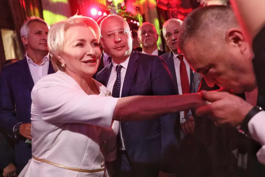 Cum o văd membrii PSD pe Viorica Dăncilă în cursa pentru prezidențiale: “Îl bate pe Iohannis cum l-a bătut Iohannis pe Ponta!”