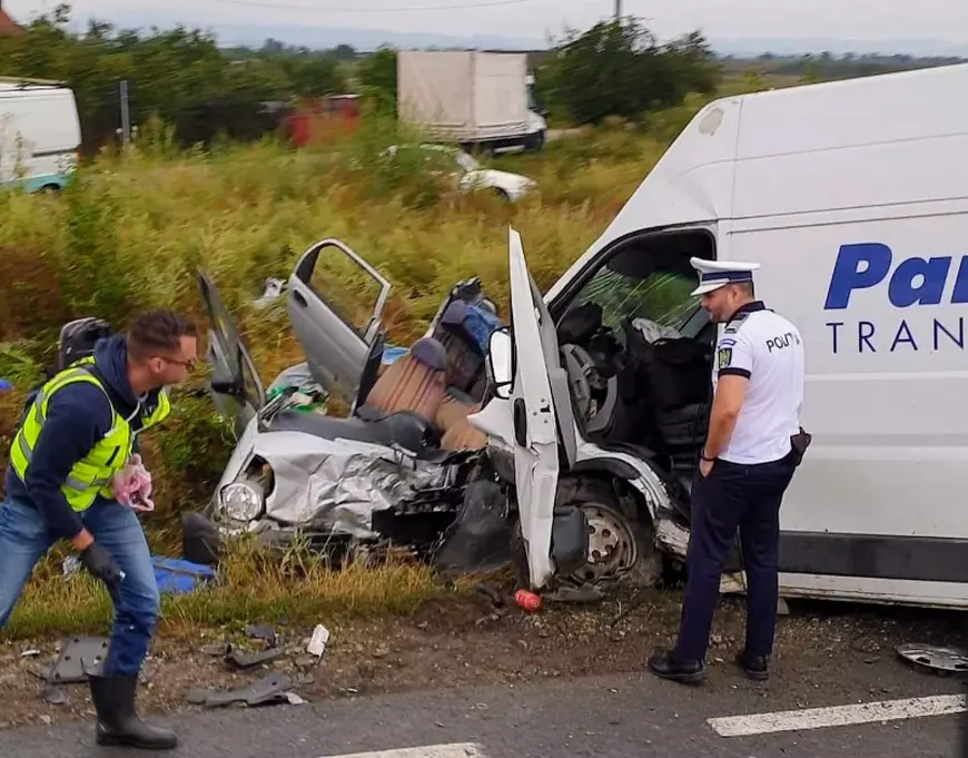 Grav accident rutier pe DN 1, în județul Bihor. O persoană a murit și patru au fost rănite, două fiind în stare critică