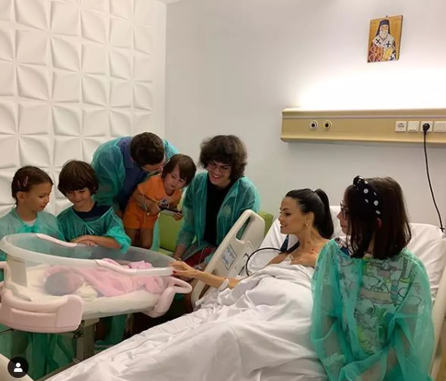 Cea mai frumoasă ipostază cu Anca Serea după ce a născut a șasea oară