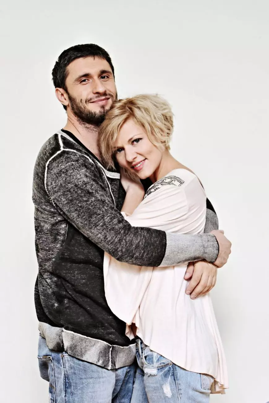 Copiii nu-i calcă pe urme lui Dragoș Bucur! Fata cea mare trage către fotografie, mezinul vrea să fie om de știință!