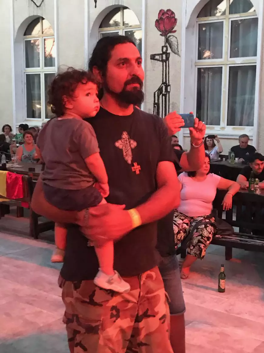 …și pe obrajii ei. După 37 de ani, fanii încă plâng la zei și redescoperă cuvintele. Celelalte Cuvinte