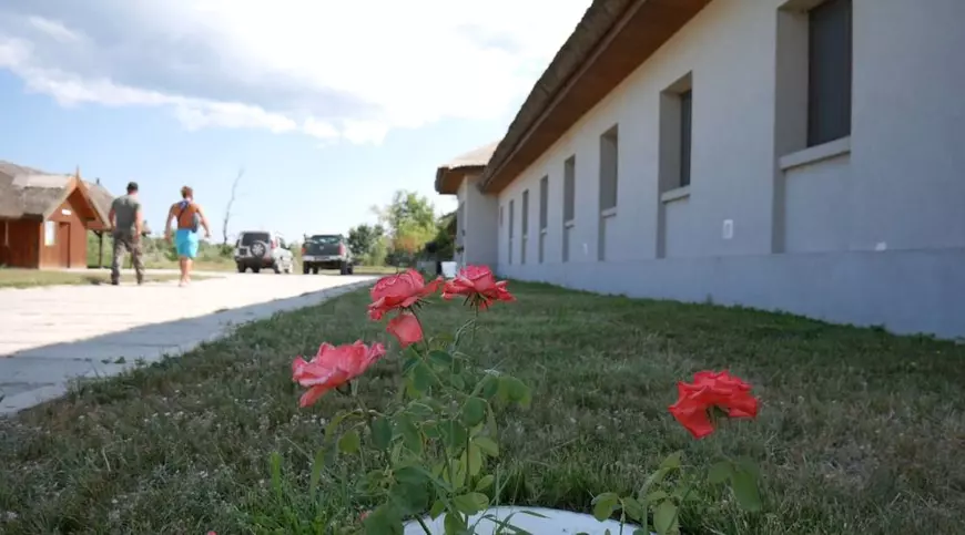 Fostul sediu administrativ la lagărului de muncă din Periprava, astăzi hotel