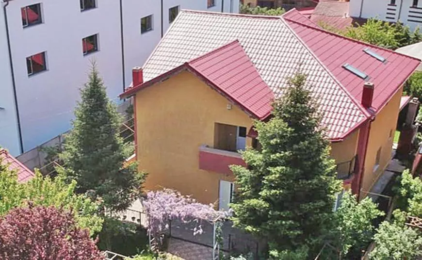 Oana Roman și-a luat vilă de 160.000 de euro