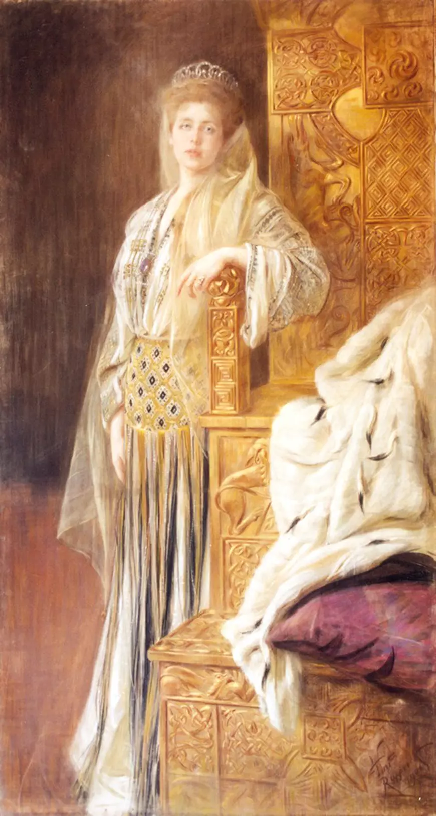 Unul dintre costumele purtate de Regina Maria a fost expus în premieră la Muzeul Naţional de Artă al României