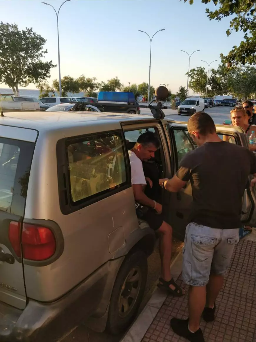 Situație tensionată în Samothraki. Unul din românii blocați pe insulă, implicat într-un conflict cu un oficial grec