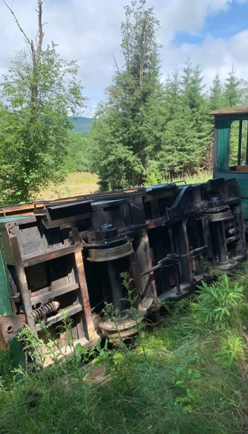 Vloggeriţa Sânziana Negru, implicată într-un accident la munte. „Un vagon a căzut peste el”