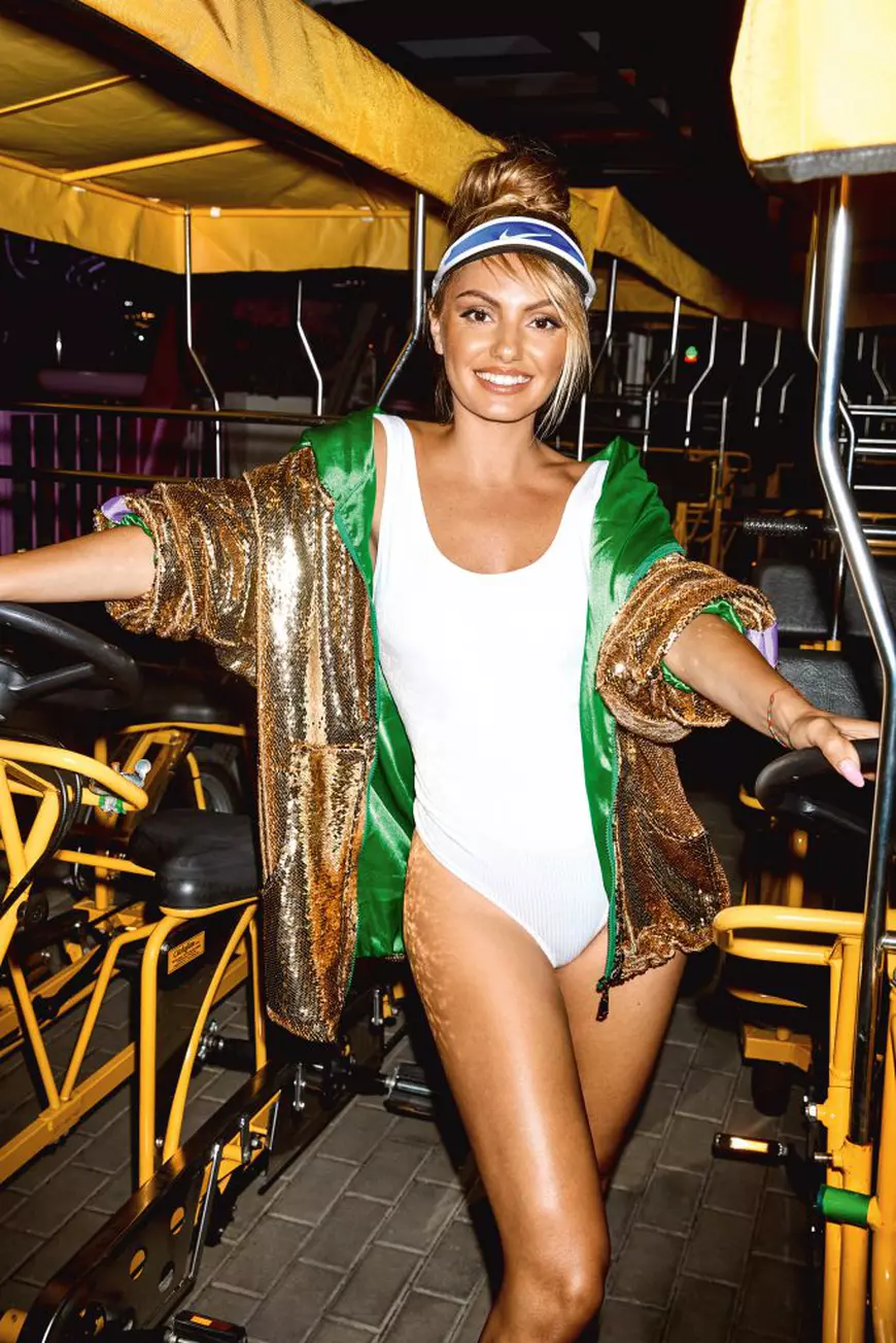 Despărțiți, dar împreună. Alexandra Stan lucrează în continuare cu fostul ei iubit