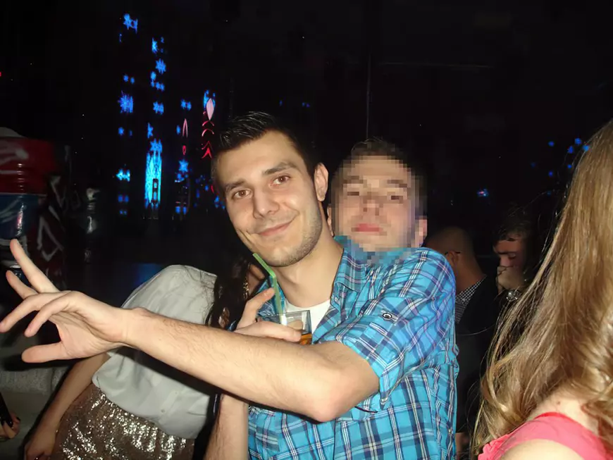 Funcția de consilier local la Sectorul 2 i-a adus 100.000 de euro. Liberalul Alexandru Dinu a primit contracte pe bani publici pentru servicii IT în piețe, la o bibliotecă, un teatru și un muzeu