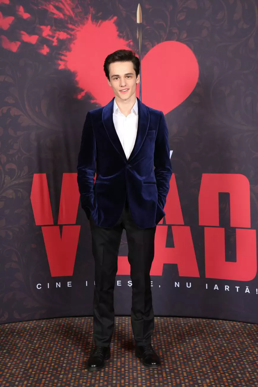 Câștiguri mari, de pe urma unui rol mic! Paradoxal, pe Ștefan Iancu îl ajută faptul nu-i “vioara-ntâi” în “Vlad”