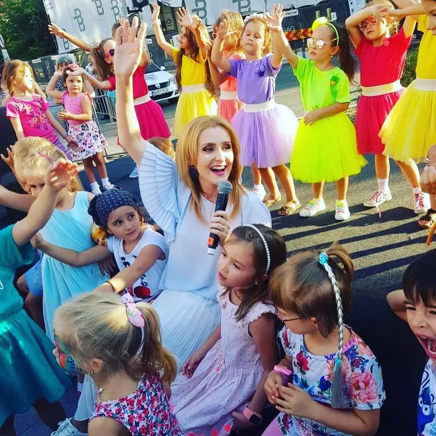 Alina Sorescu adună roadele după copiii de la școala ei de muzică: Am reușit să cântăm pentru campanii importante”