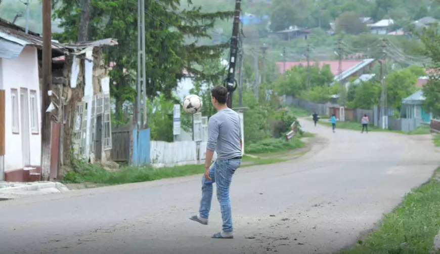 Reportaj | Pungeștiul a bătut pasul pe loc. Au învins Chevron și au rămas la fel de săraci ca acum 6 ani