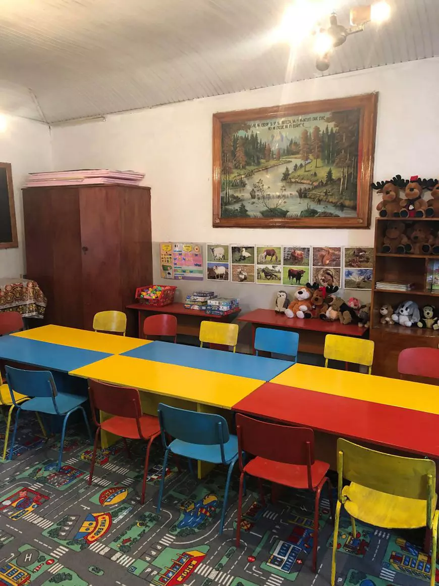 Ce s-a schimbat la unitățile de învățământ din județul Suceava, despre care Libertatea a relatat la începutul vacanței de vară:  O școală sfințită, două sobe la grădiniță și o toaletă neracordată la apă