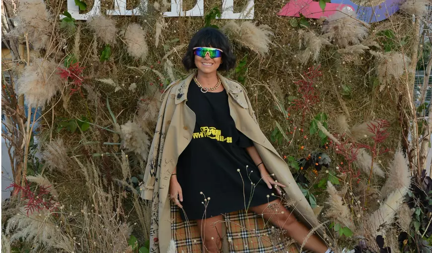 După Eva Longoria, și Donatella Versace a devenit fan Inna. Designerul a ales o piesă de-a româncei pentru show-ul din Milano