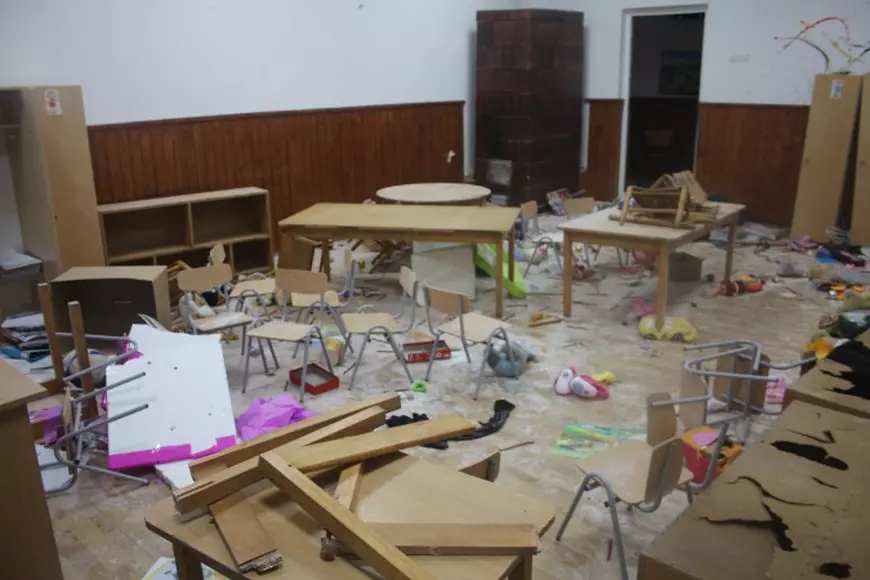 Trei copii au distrus în întregime școala din Clejani. E de neimaginat ce au lăsat în urmă, la 10 ani. Reacția sindicaliștilor