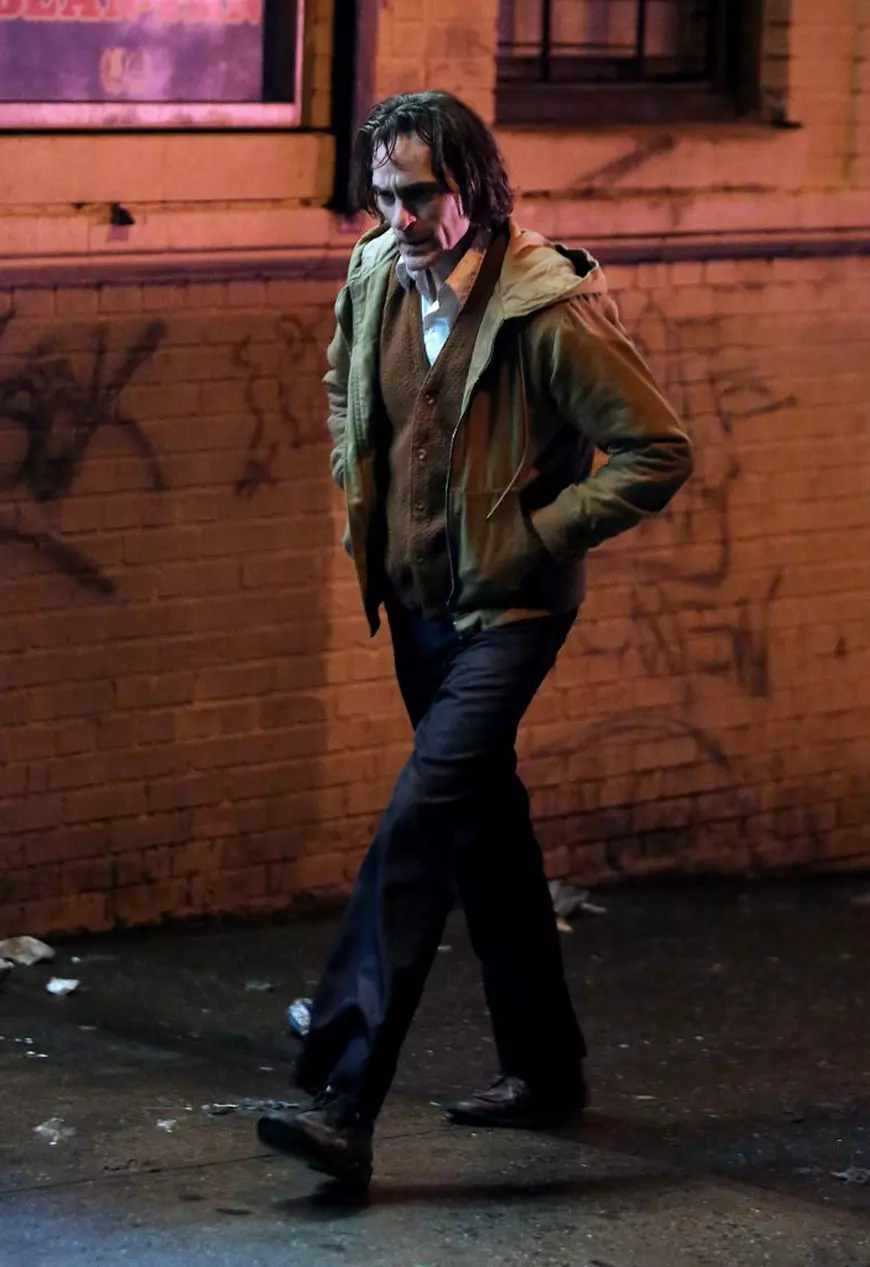 Dieta ținută de Joaquin Phoenix pentru rolul din "Joker". Actorul a slăbit 23 de kilograme