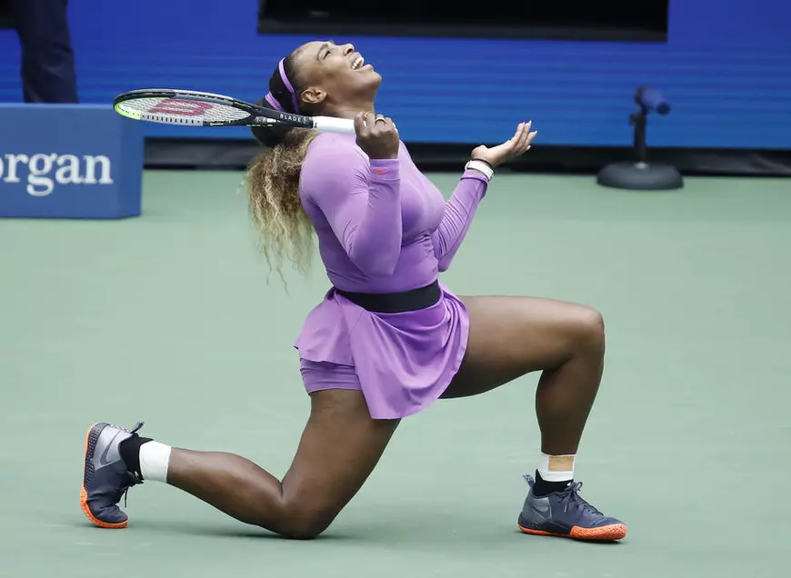 Bianca Andreescu este noua regină a tenisului feminin! Canadianca de origine română a spulberat-o pe Serena Williams în finala US Open