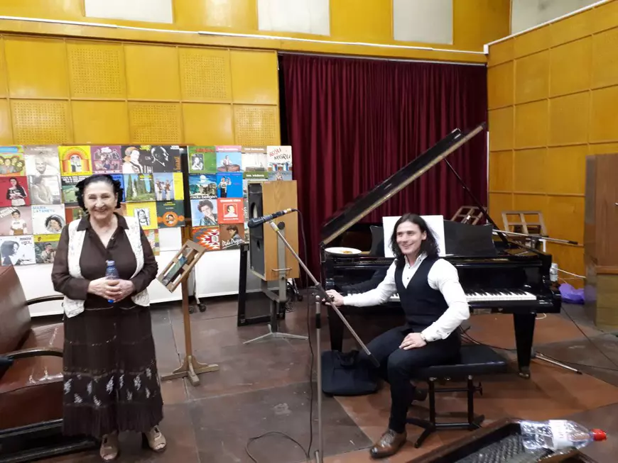 La 75 de ani, Ștefania Rareș face o mișcare îndrăzneață. Cântăreața de muzică populară înregistrează cu tenorul Dragoș Cicu