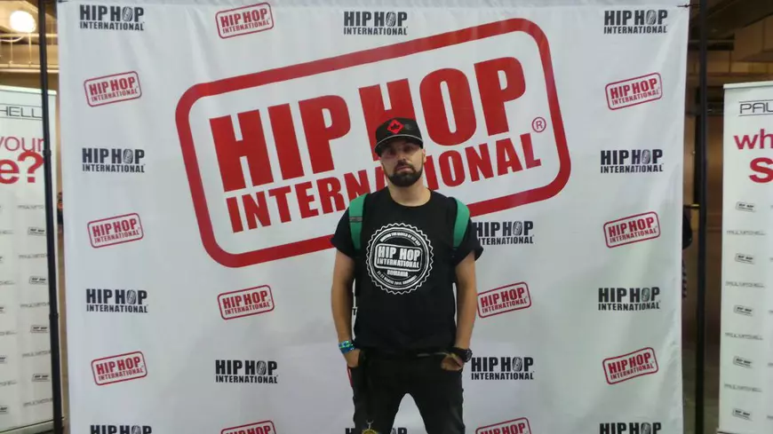 Dansatorul Paul Gheorghe și-a cunoscut marea dragoste în Mexic, i-a dat inelul în Italia și a luat-o de soție la București