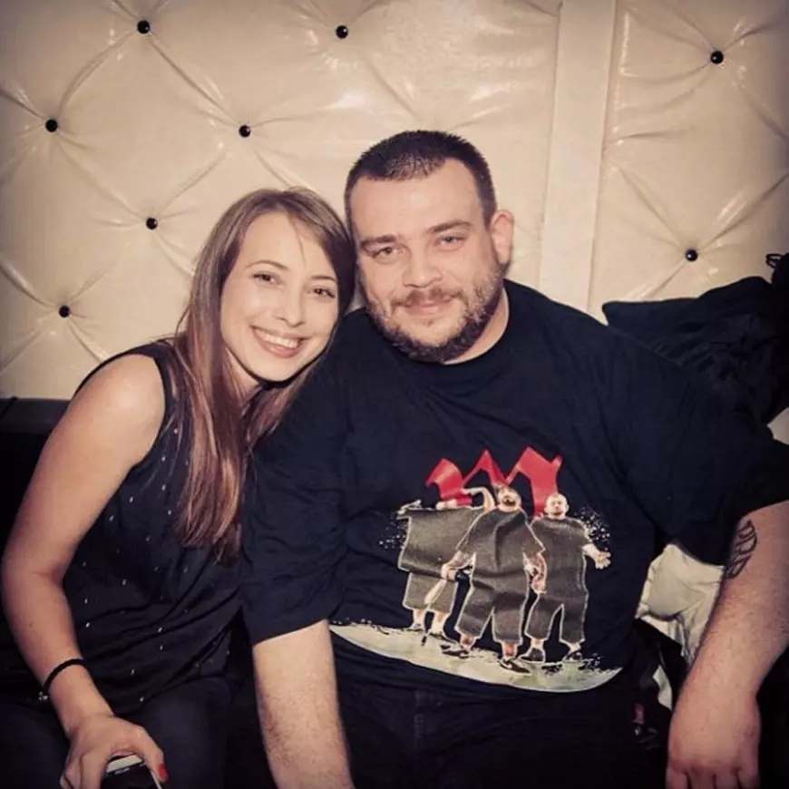Adriana Rusu, care cânta acum 12 ani cu Tataee de la BUG Mafia, a dat-o pe pop și folclor