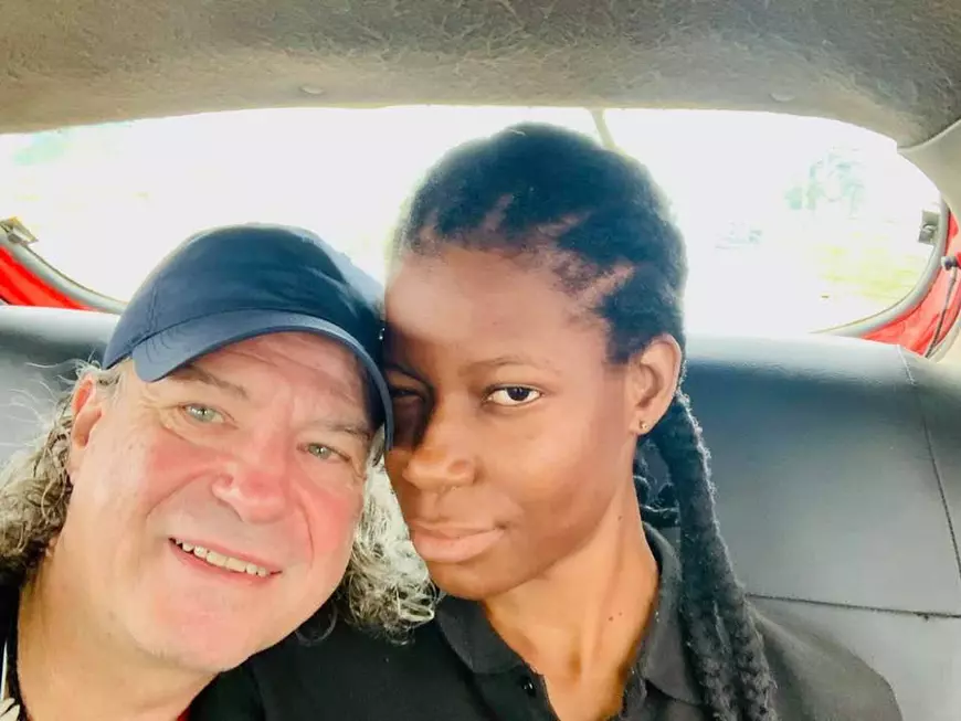 Amedeo Bolohoi, fondatorul Voltaj și Quartz, și-a făcut trupă cu muzicieni din Ghana!