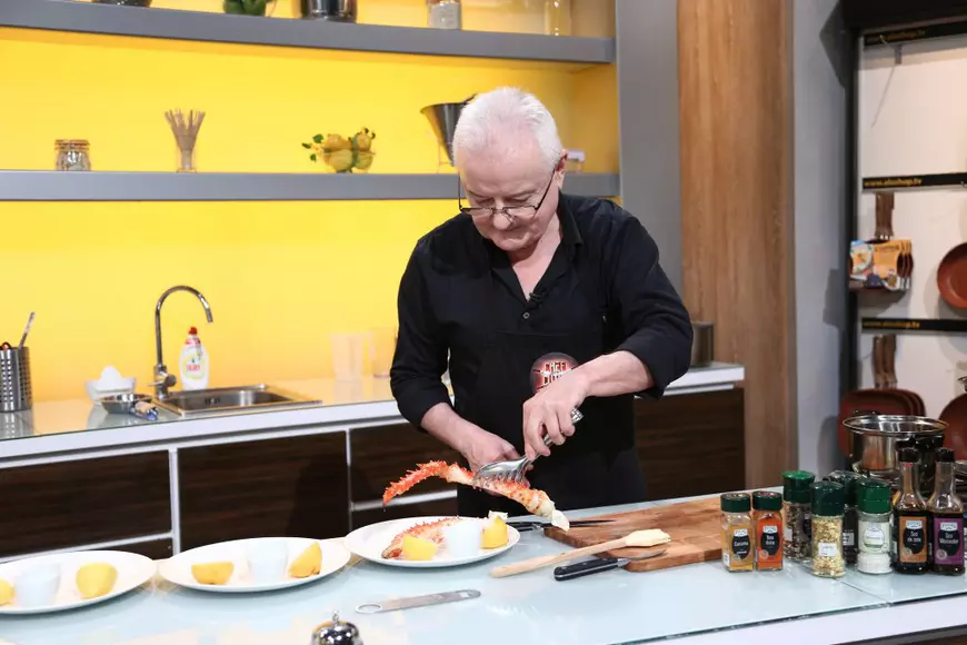 Irinel Columbeanu, apariţie surprinzătoare în faţa juraţilor „Chefi la cuţit”