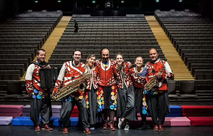 Un portughez ține concerte de muzică clasică pentru bebeluși în România. “Cu cât sensibilitatea muzicală e cultivată mai devreme, cu atât e mai bine”