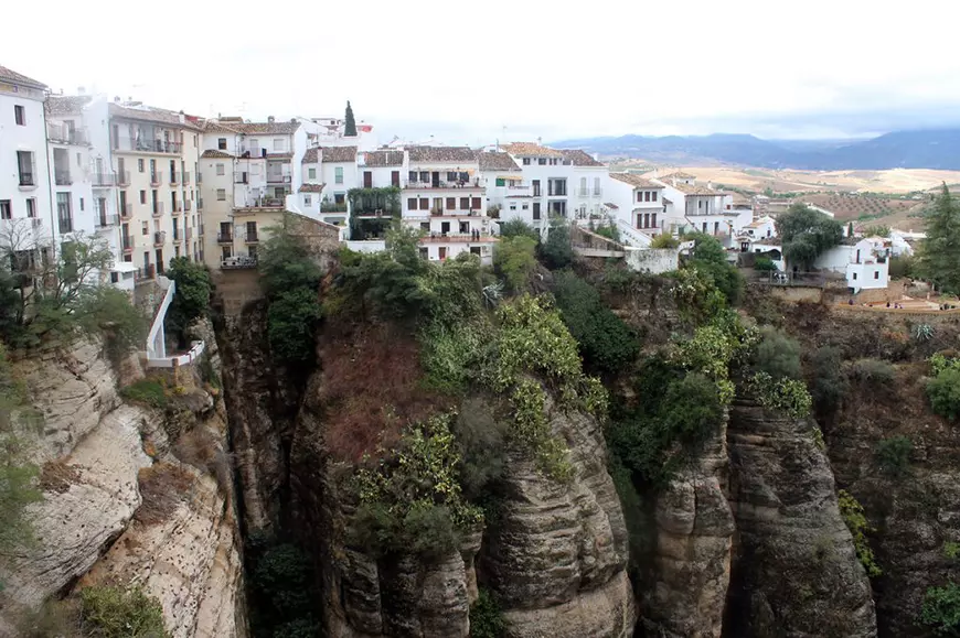 Ghid de vizitat Andaluzia, din Malaga până în Sevilla și înapoi. Sudul Spaniei este un loc ideal pentru o vacanță de toamnă!