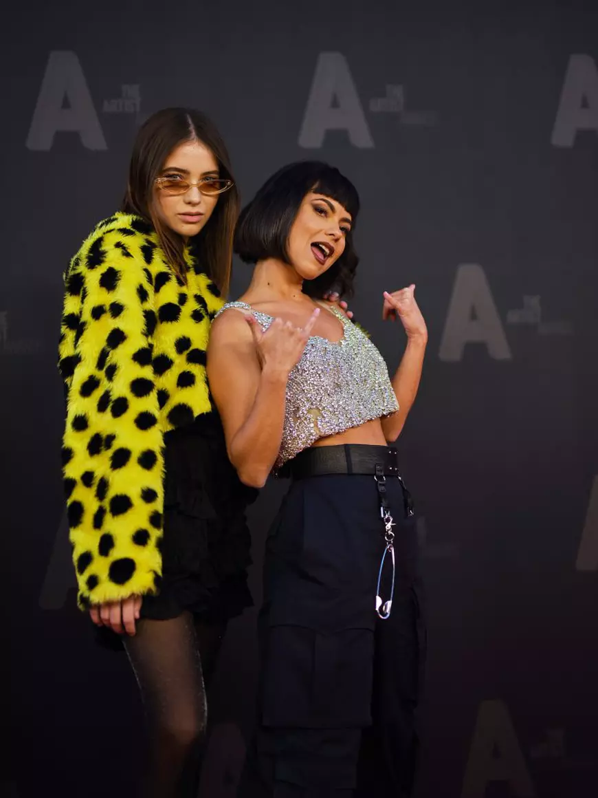 Roxen, reprezentanta României la Eurovision, dezvăluie secrete de familie: ”Când m-am născut, medicii i-au spus mamei mele că voi fi cântăreață”