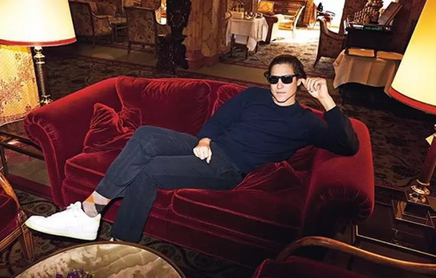 Cine este noul iubit al Mădălinei Ghenea. Tatăl lui are o avere estimată la 20 de miliarde de euro