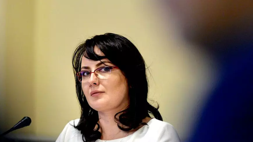 7 superlecturi de weekend. Frauda grosolană la examenele viitorilor piloţi şi reclama de peste 1 milion de euro a Primăriei Capitalei pentru a promova un spital construit cu risipă uriaşă