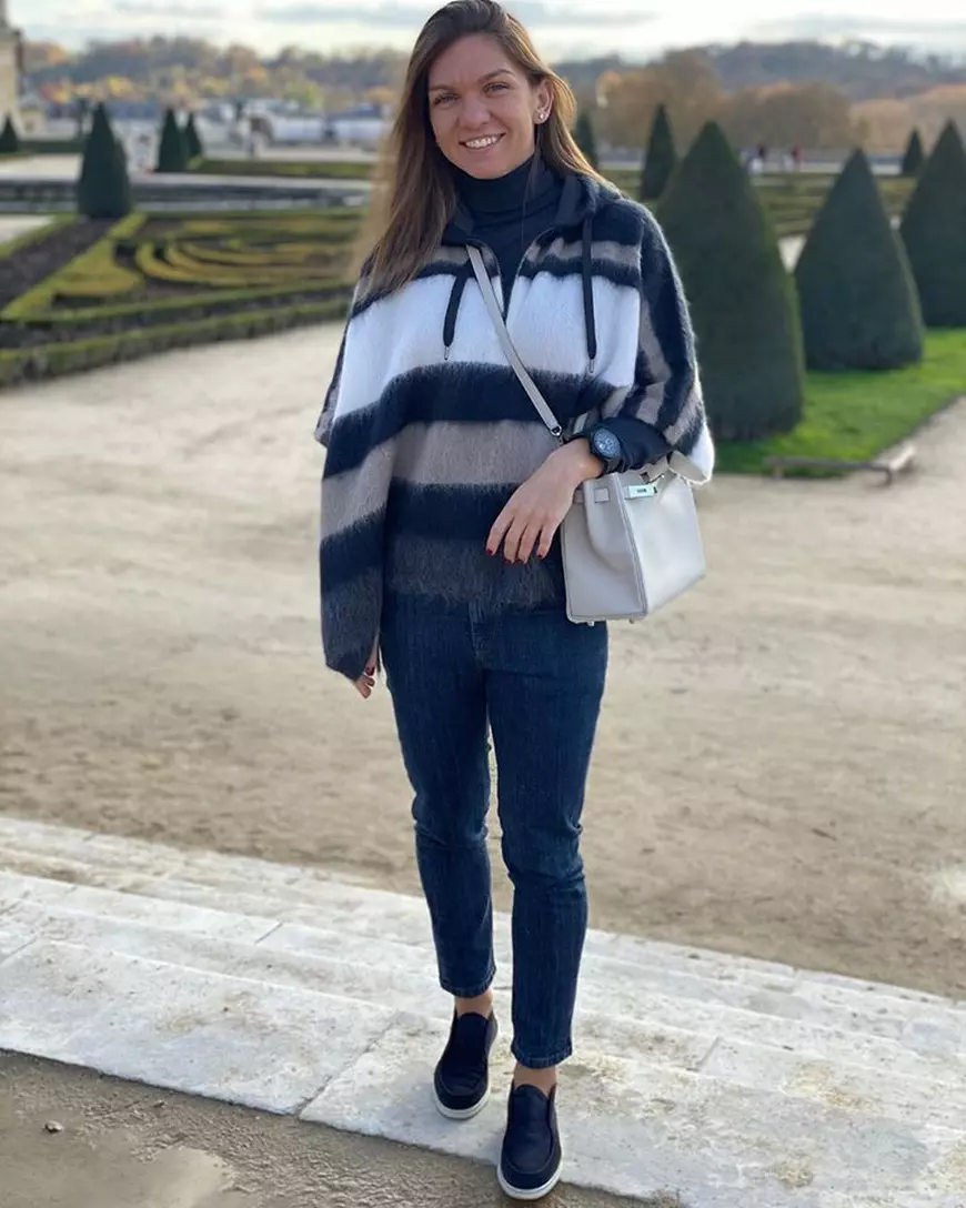 Simona Halep, vacanță romantică la Paris. Sportiva a vizitat și Palatul Versailles
