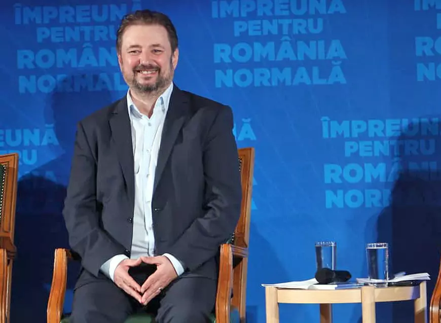 Iohannis, Dăncilă, romii și “novum”-ul | Problematica romilor apare pentru prima oară într-o campanie electorală