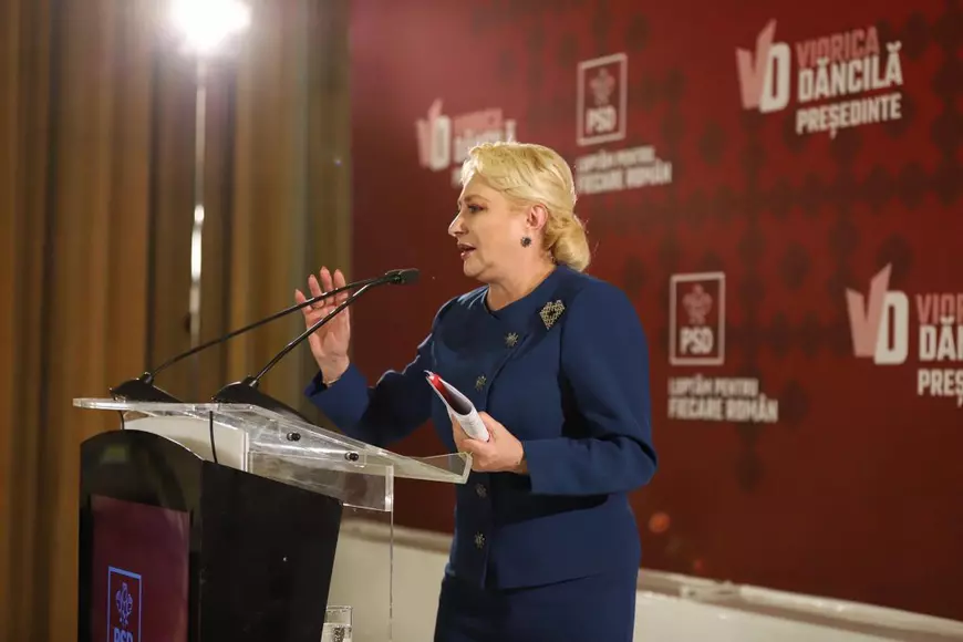 Cum s-a văzut „confruntarea” Iohannis - Dăncilă de la distanță: dezbatere plictisitoare, răspunsuri arogante vs. anduranță, gafe și victimizare