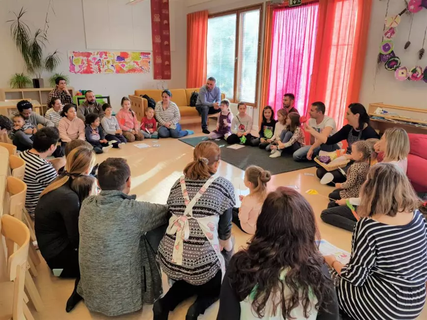 Româncele care trăiesc în Finlanda îi ajută pe ”copiii diasporei” să nu-și uite limba maternă!