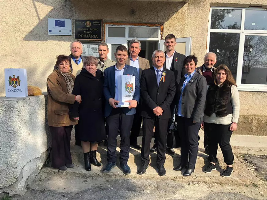 Cum este sărbătorită Marea Unire într-o zonă în care rușii sunt “stăpâni”. Singura școală cu predare în limba română risca în urmă cu un an să fie închisă