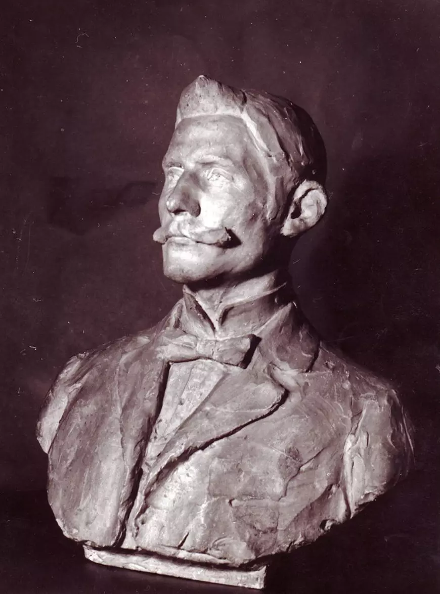 “Păzitorii” Coloanei lui Brâncuși. Cum se luptă fiica inginerului care a ridicat monumentul să spună povestea anilor în care tatăl ei a lucrat cu genialul Constantin Brâncuși
