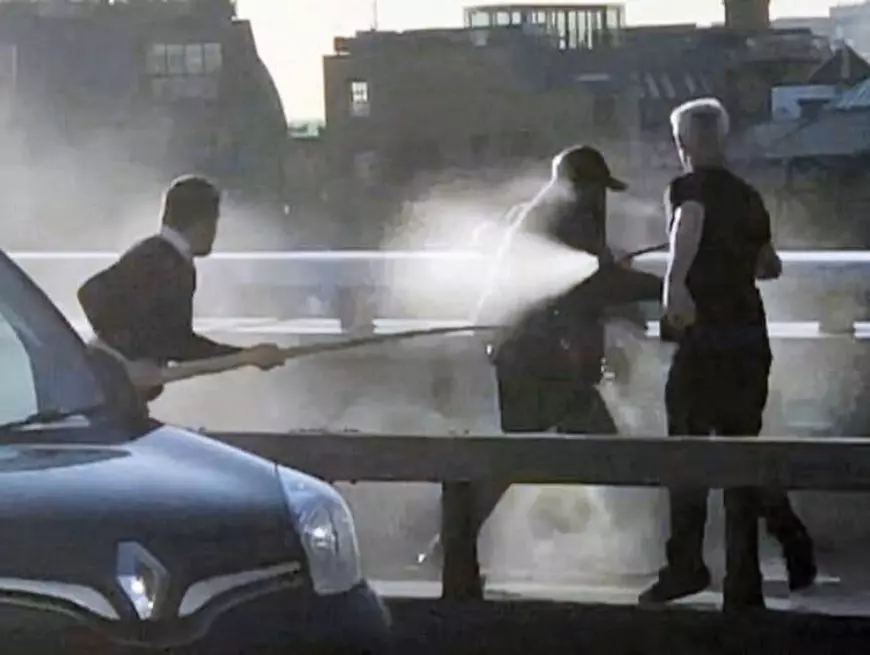 Cine sunt eroii de pe London Bridge. Poveștile bărbaților care l-au oprit pe teroristul ce a înjunghiat mai multe persoane