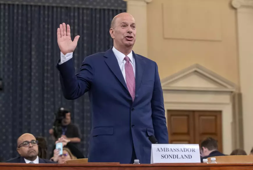 ”Am presat Ucraina la cererea președintelui. Toți știau”. Mărturia care îl îngroapă pe Donald Trump