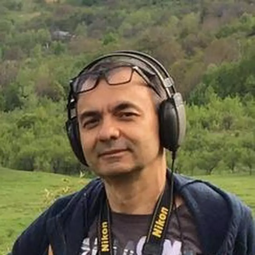 Libertatea a vorbit cu 3 români care nu votează în turul 2 al alegerilor prezidențiale: “Nu merg la vot, pentru că m-am săturat de 30 de ani de minciuni”